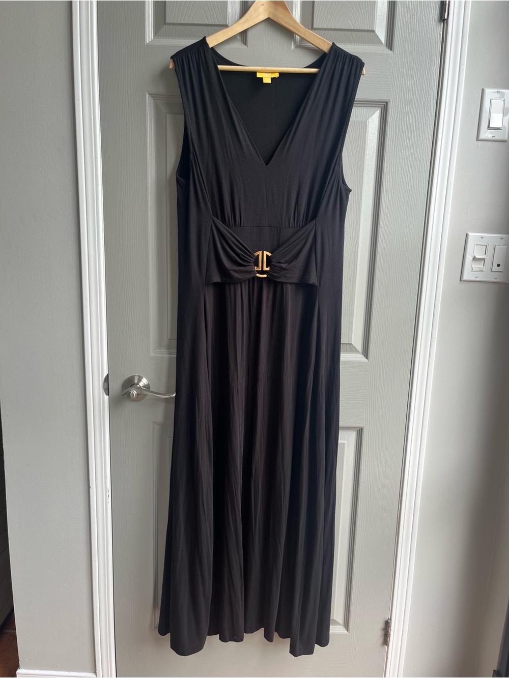 Liz Lange Black Sleeveless Maxi Dress with Gold Buckle